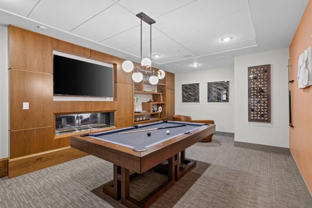 Apartment The Platinum Penthouse The Gulch